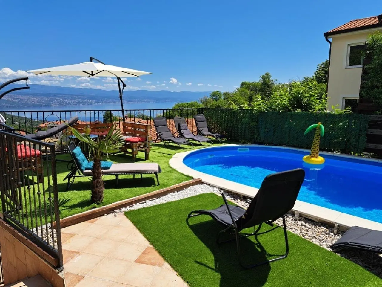 Holiday House With A Swimming Pool Lovran, Opatija - 24076 0*, Lovran